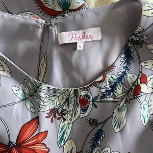 Parker Floral Lavender-Gray mini Dress size Medium